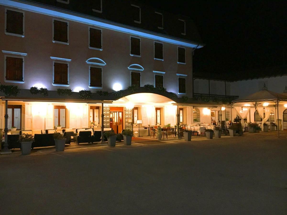 Hotel Il Novecento Casarsa della Delizia Exterior foto